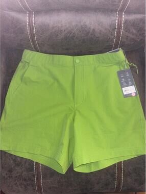 VRST Green Pulse Seersucker Resort Shorts Medium NWT 6” Stretch